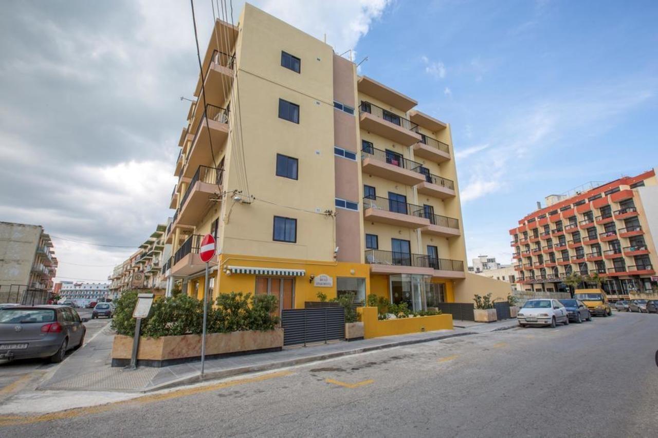 Huli Hotel&Apartments Qawra Buitenkant foto