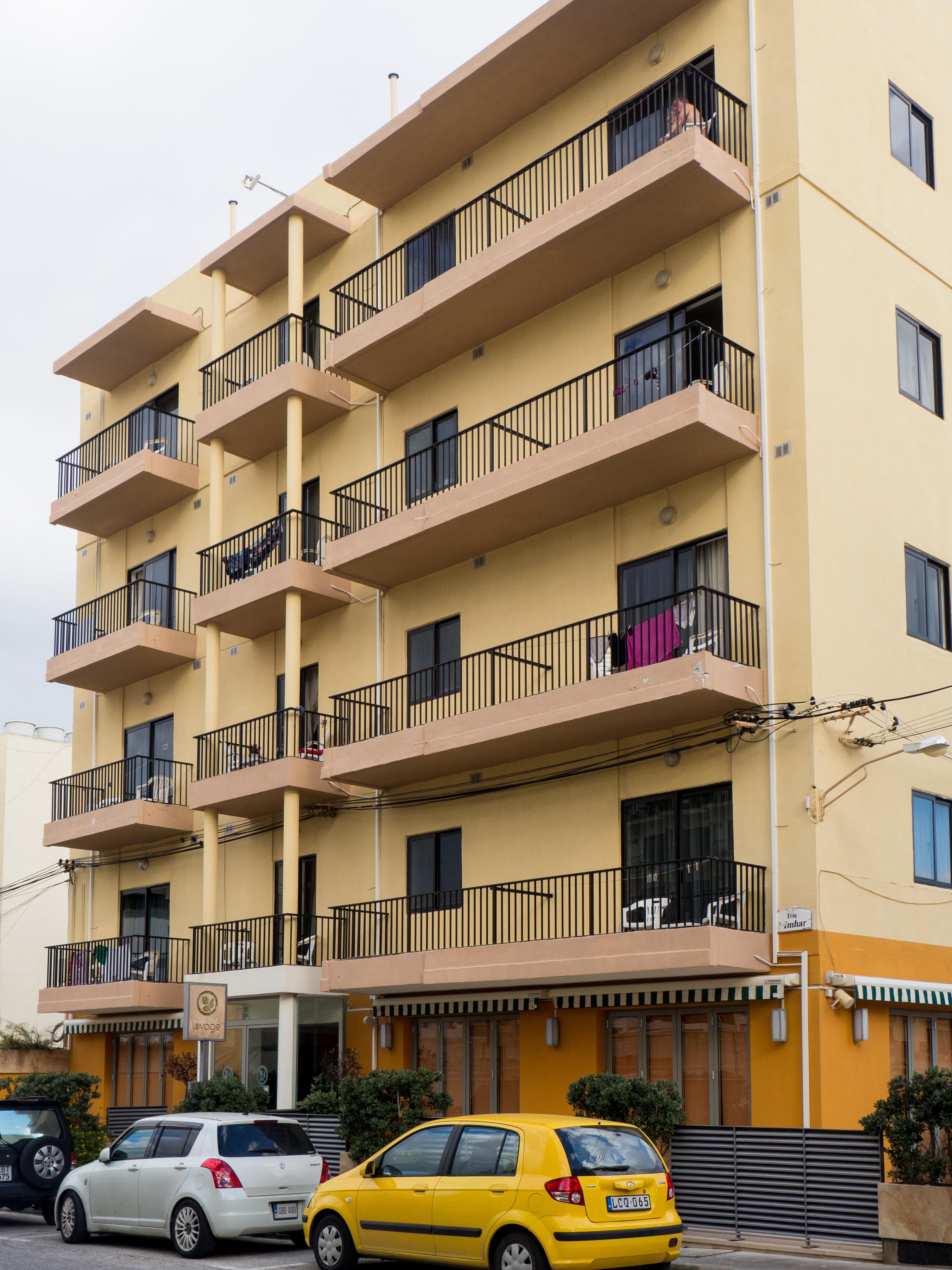 Huli Hotel&Apartments Qawra Buitenkant foto